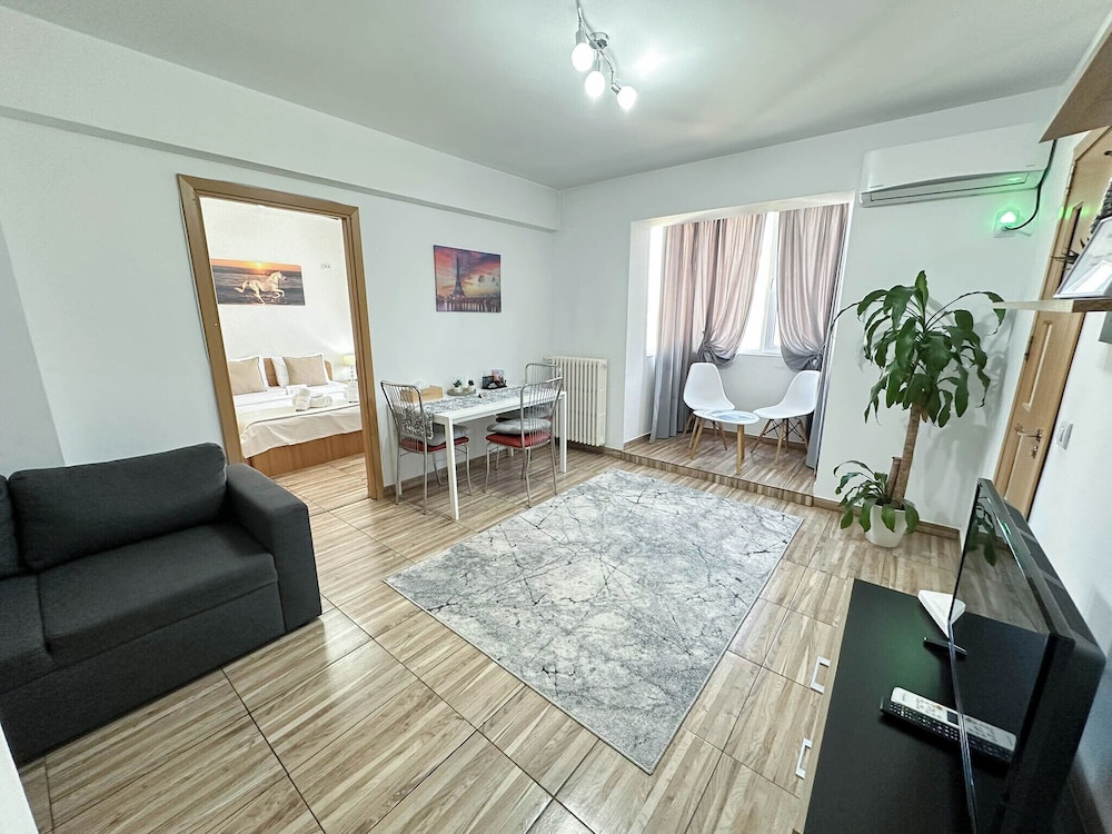 Sunrise Apartments City Center