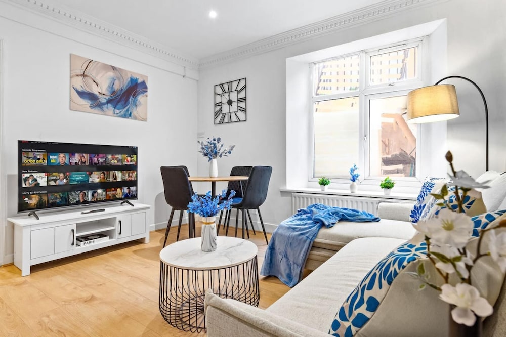 Remarkable 2-bed Apartment in Central London