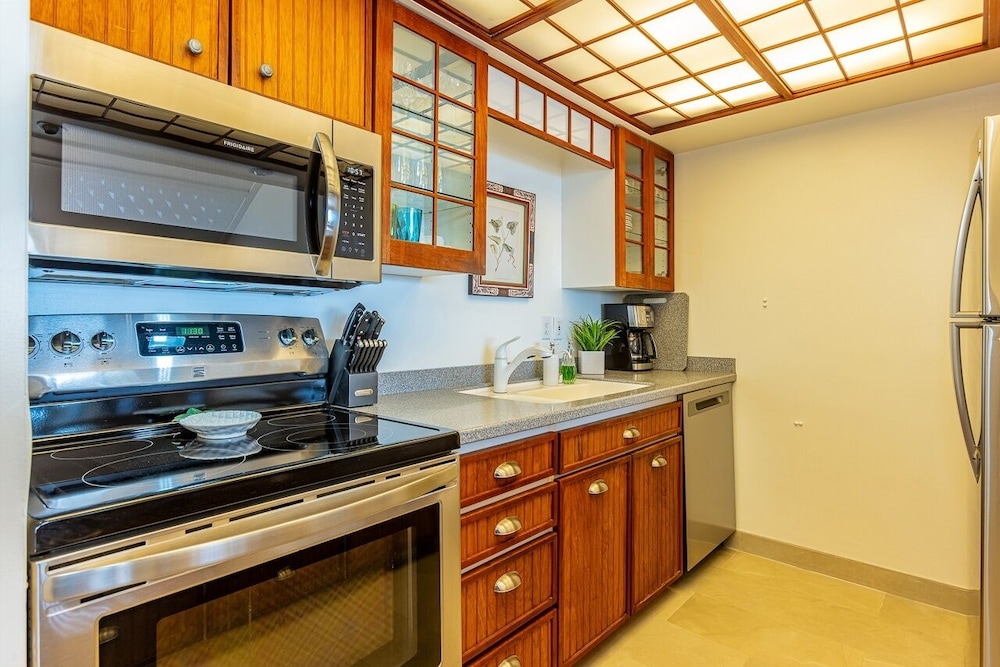 Maalaea Surf C10 2 Bedroom Condo