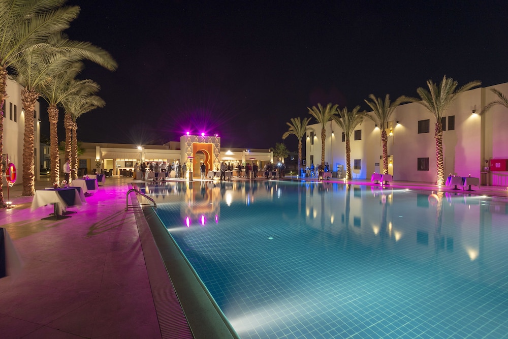 SENTIDO Reef Oasis Aqua Park Resort