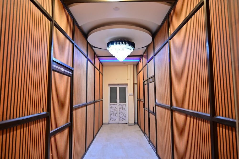 Hotel Siddhi Vinayak Varanasi