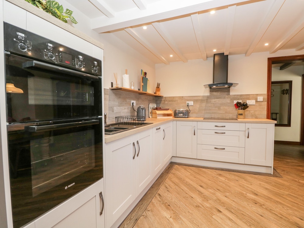 1 Cherry Tree Cottage