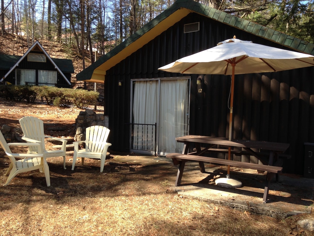 Amber Lantern Lake George Motel and Cottage Rentals