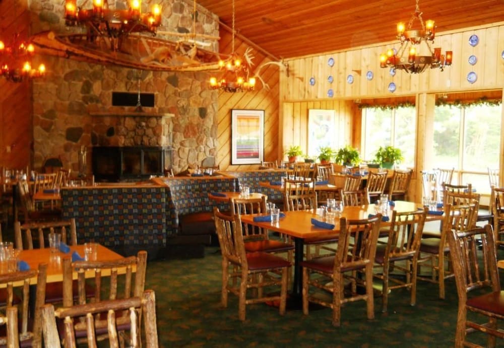 Lakewoods Resort & Lodge