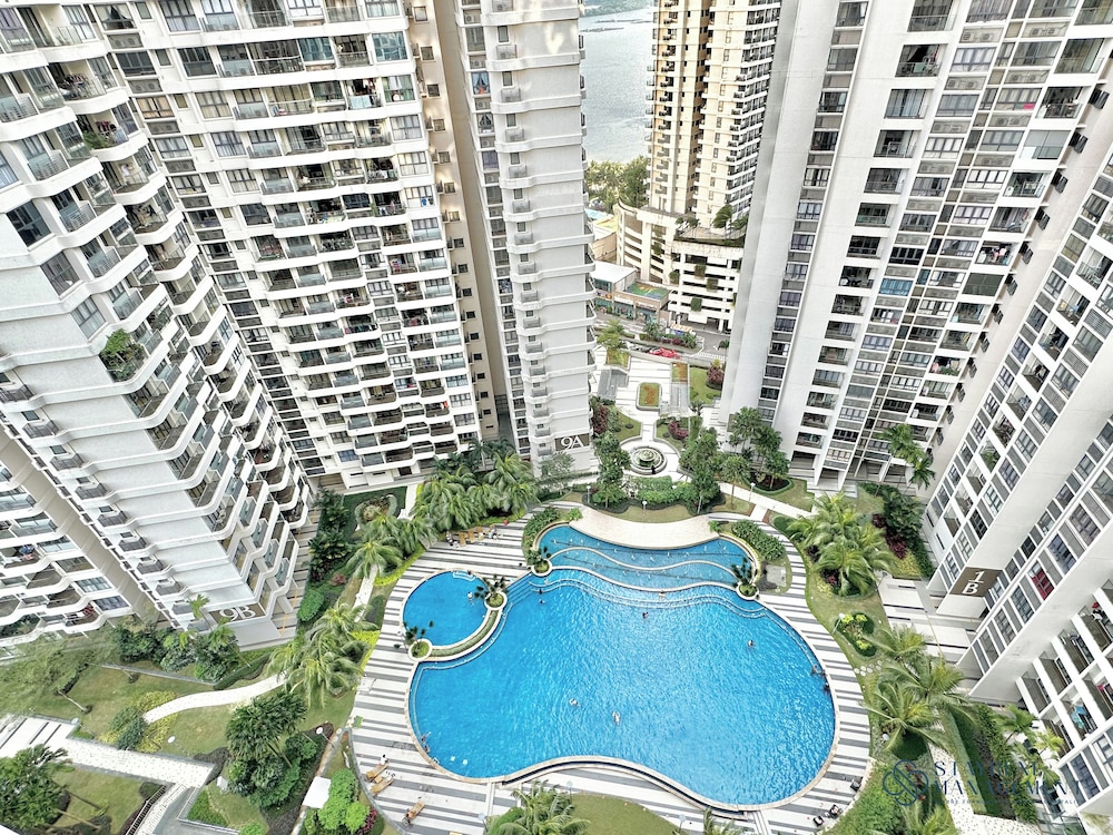 Country Garden Danga Bay Sea View Homestay by Stayrene