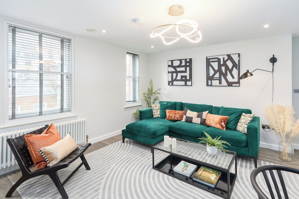 Be London - The Chinatown Residences