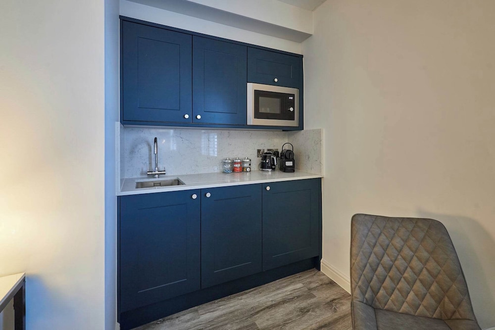 Host Stay The Langley Hotel Apartment 8