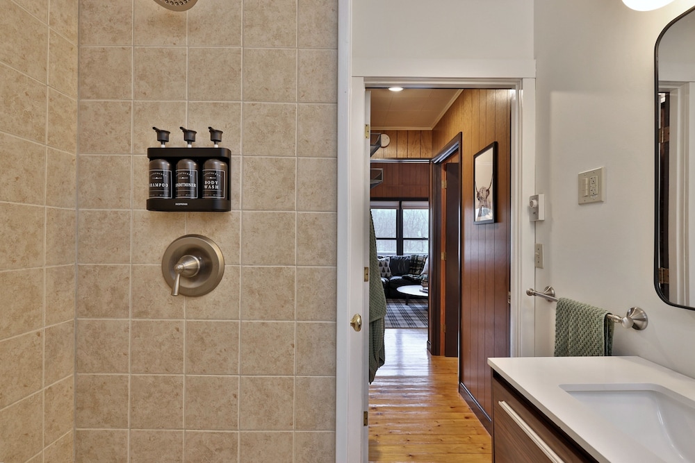 Shreadquarters 3 Bedroom Home