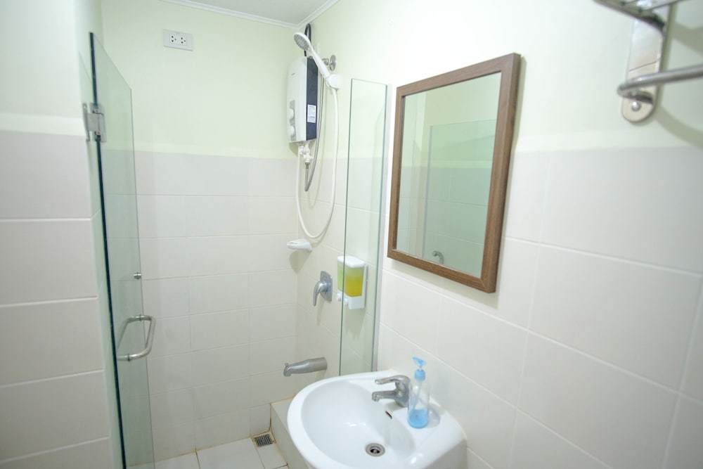 SR Vacation Rental - San Remo Oasis