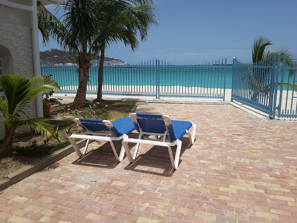 Villas on Great Bay Beachfront Villa Foxie