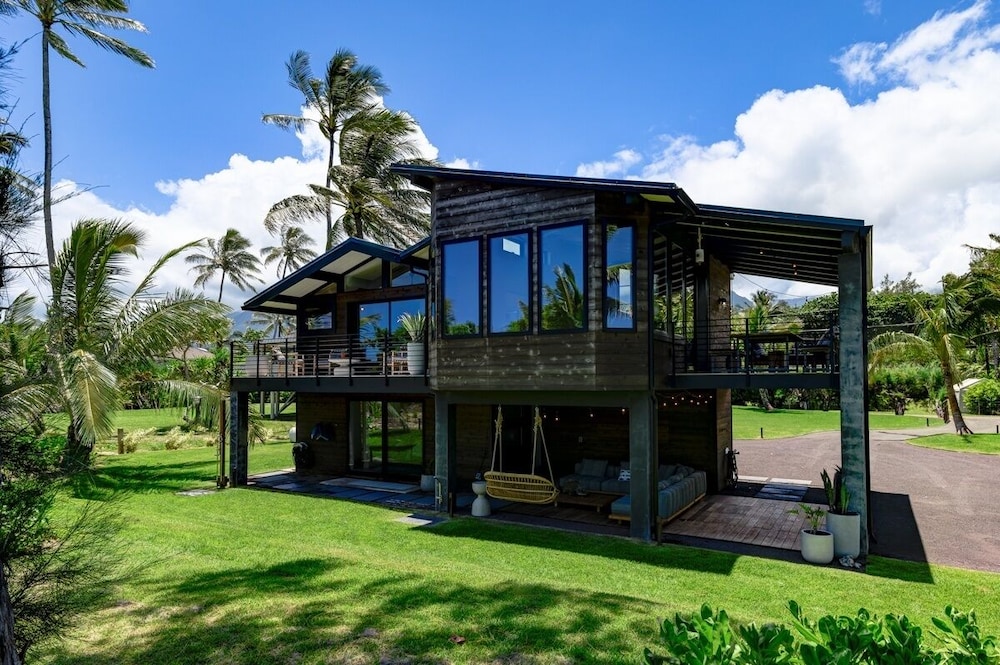 Haena Beach House 2 Bedroom Home by RedAwning view 5