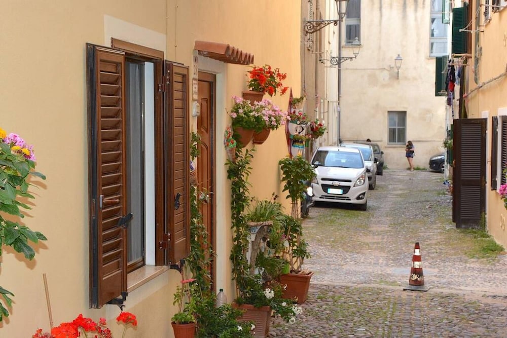 Welcomely - Santa Chiara