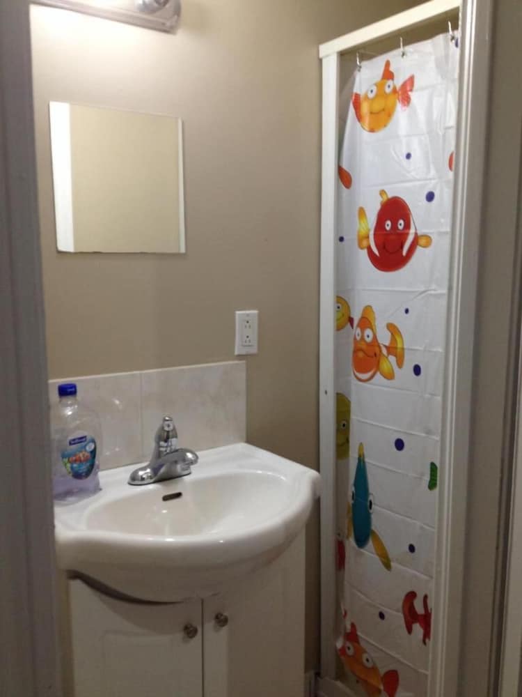 Toronto Travellers Home - Image 2