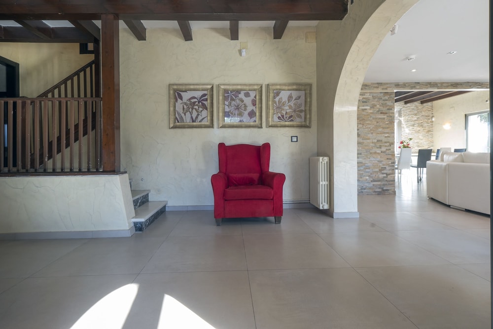 Villa Bouganvillea