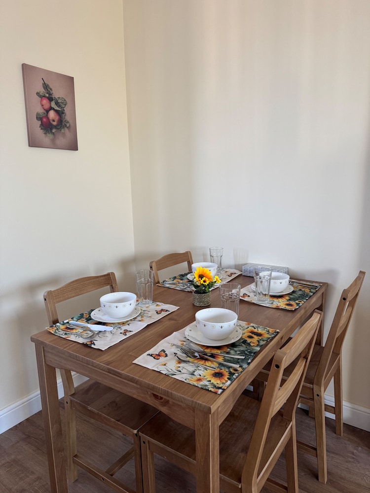 Close Central London 1 bed Apartment Sleeps 3