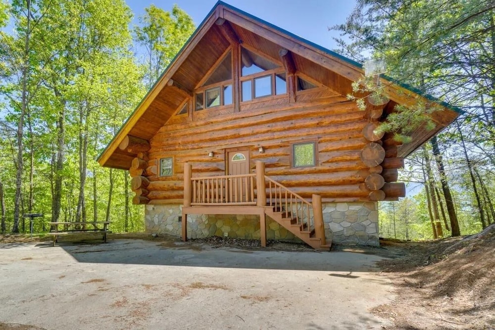 Mammoth Views 2 Bedroom Cabin by Heavenly Views Resort view 2