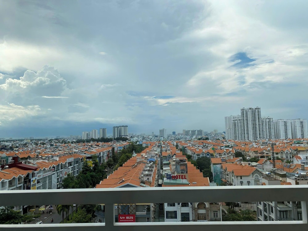 SUNRISE CITY VIEW Retreat