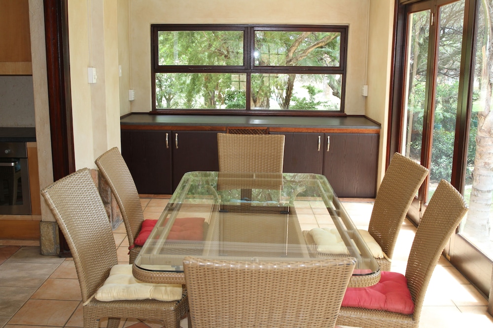 La Villa Rosa