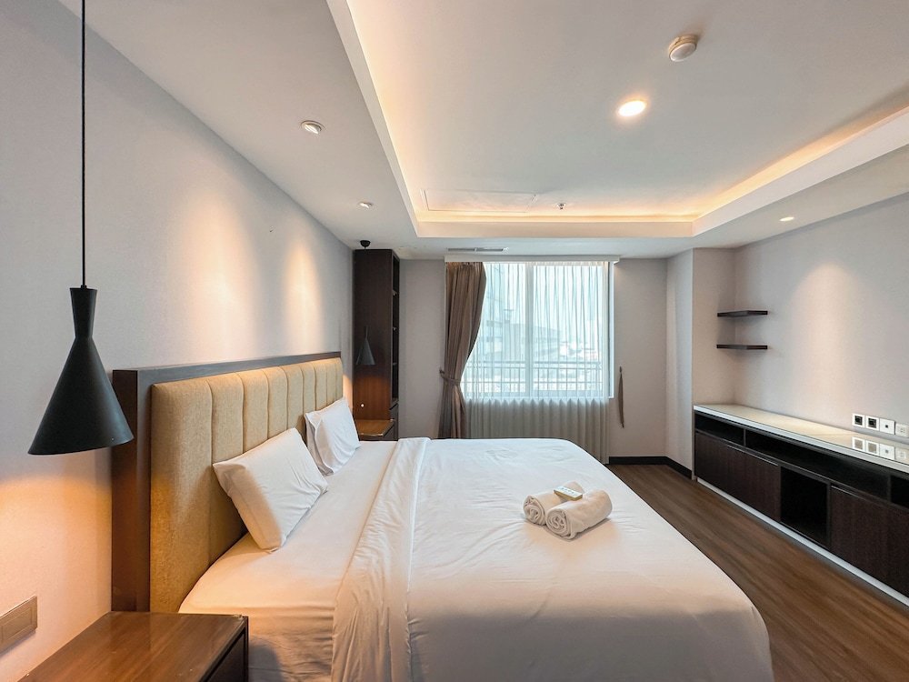 Spacious And Strategic Location 3Br At Kondominium Regensi Apartment