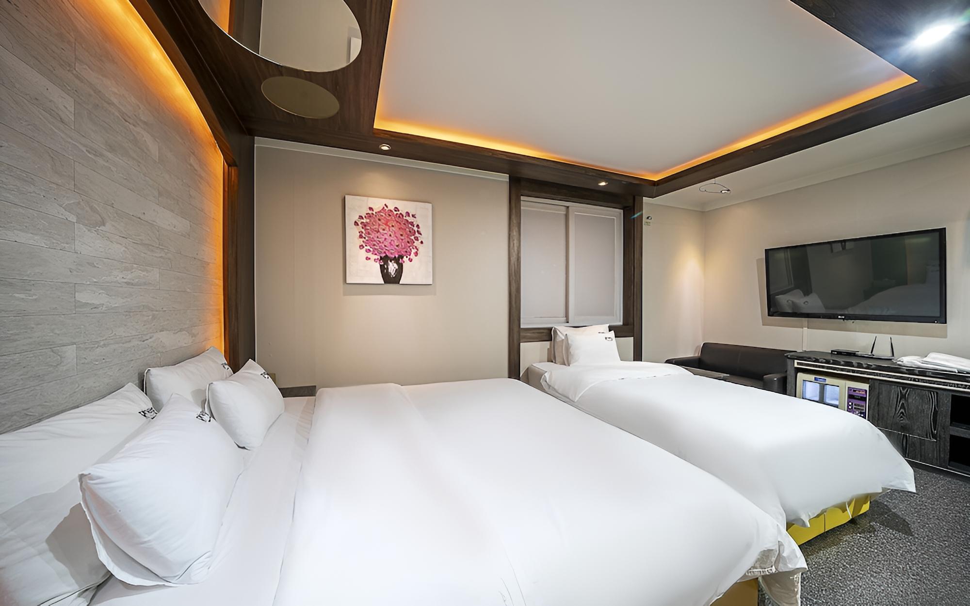 Gimhae Jangyu Vibe Hotel