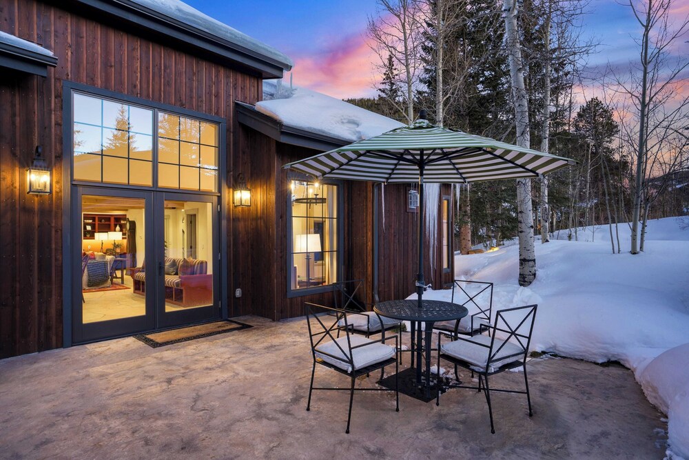 Luxury Mountain Estate w/ Indoor Pool, Gym & Hot Tub Near Keystone | Sleeps 19