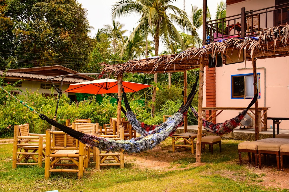 Love Station Hostel