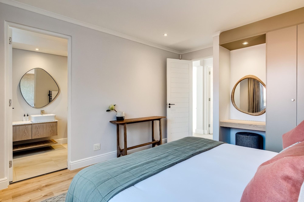 Sea View 3bed Camps Bay Apt Sapphire Tide Pad