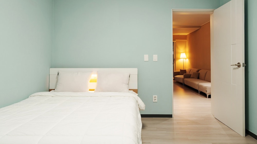 Gyeongju Sky Flower Astro Pool Villa