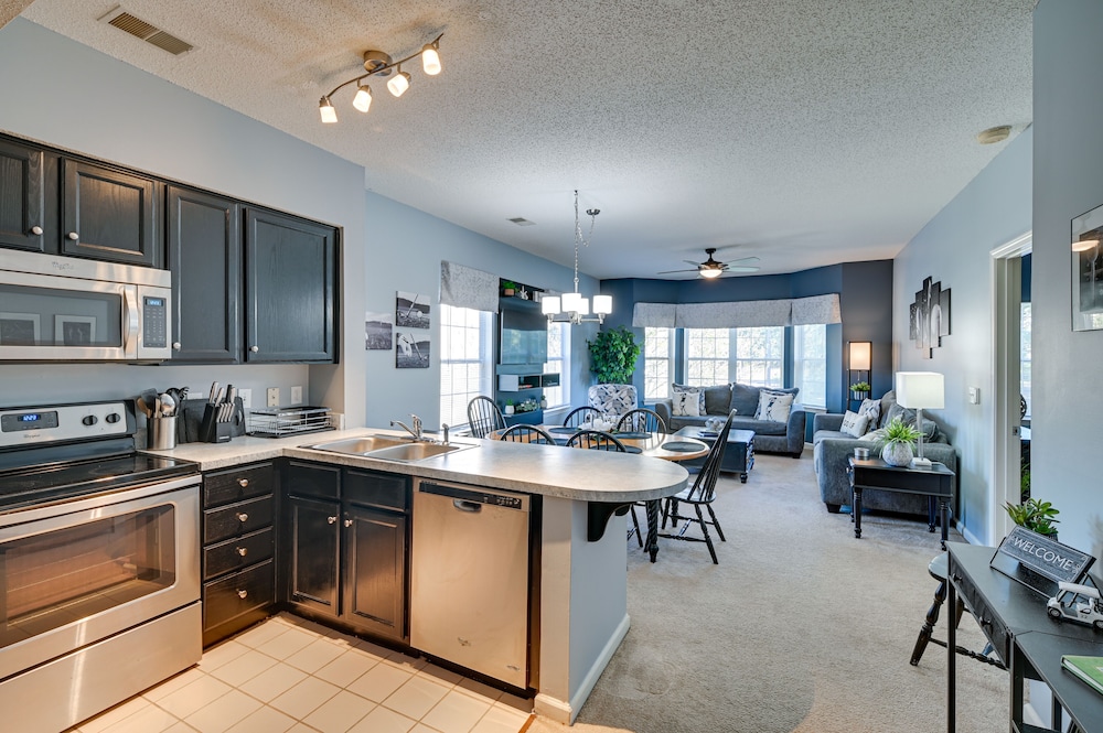 Welcoming Myrtle Beach Condo w/ Community Perks view 2