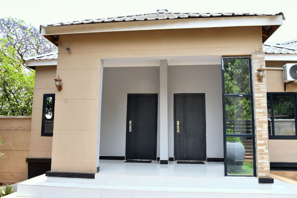 Alexandrina's Corner Bed and Breakfast