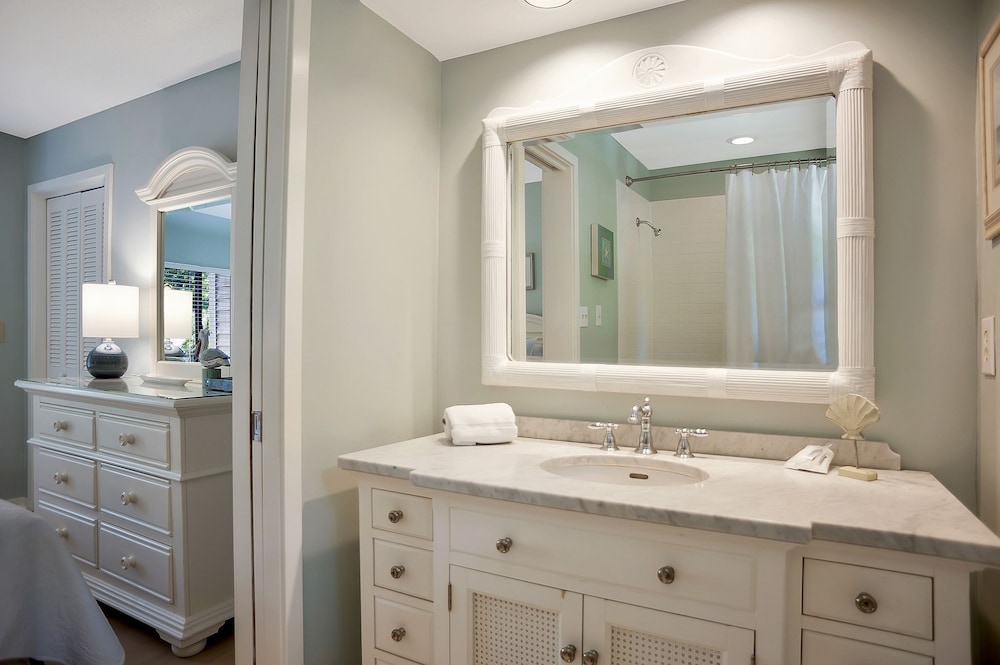 2449 Inland Harbour at The Sea Pines Resort
