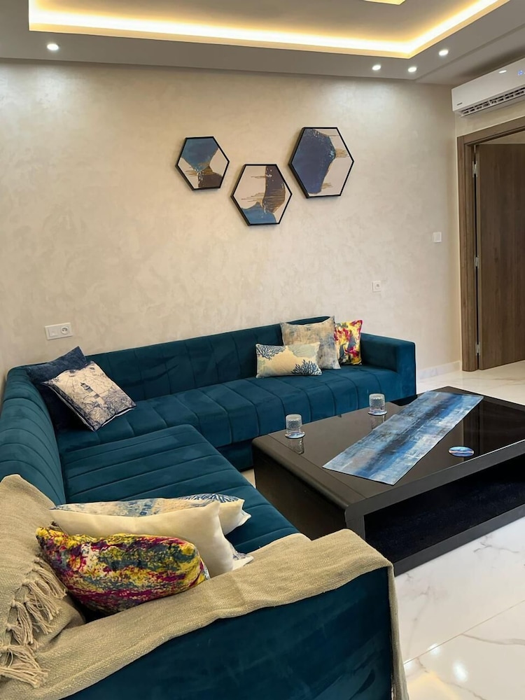 Azure Nador Suites