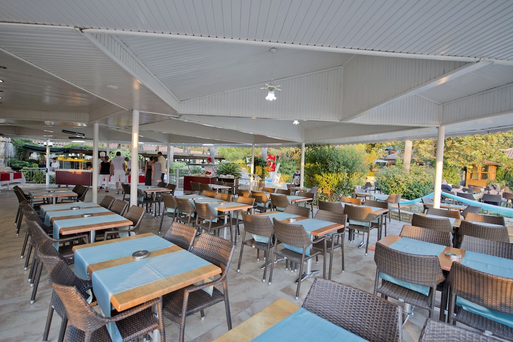 Trendy Side Beach (Adults Only, 16+)