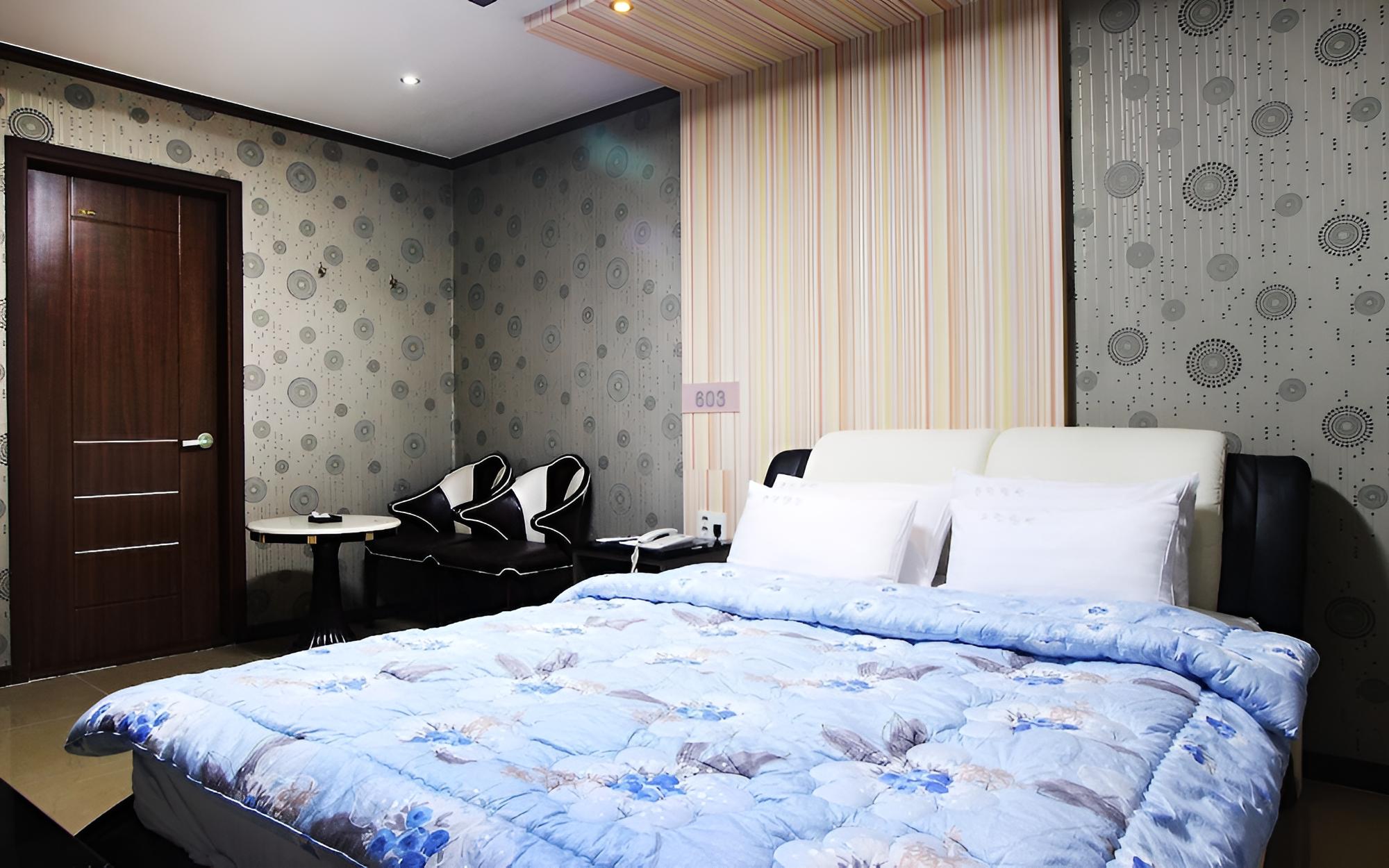 Gwangju Sinandong One Motel view 3