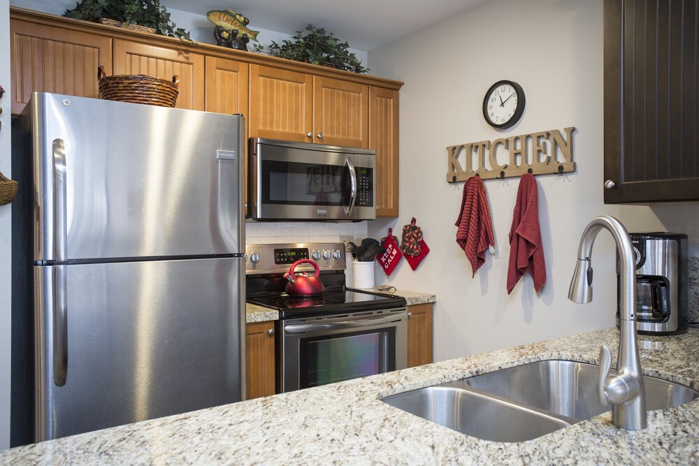 Eagle Springs East 1 & 2 Bedroom Condos
