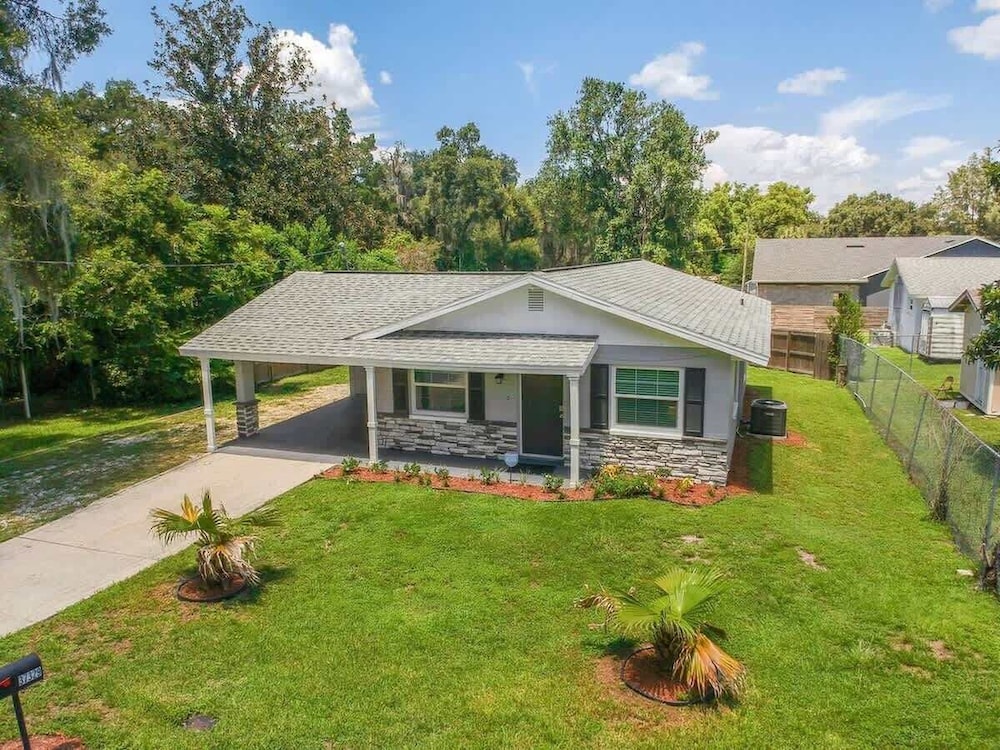 Comfortable Home in Dade City!