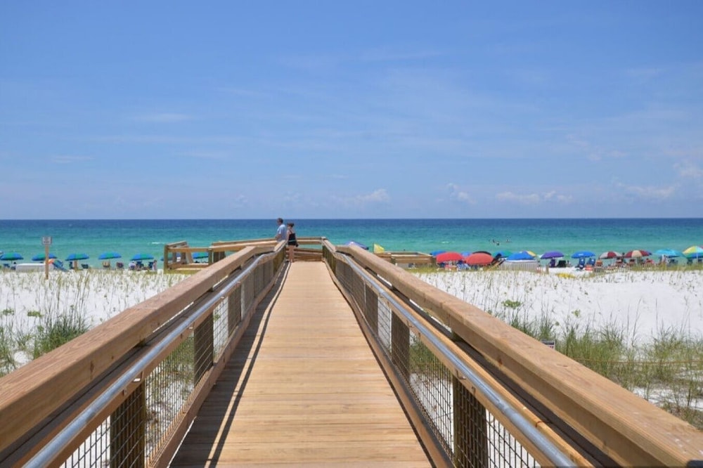 Now or Never 9117 - 2 Br Condo