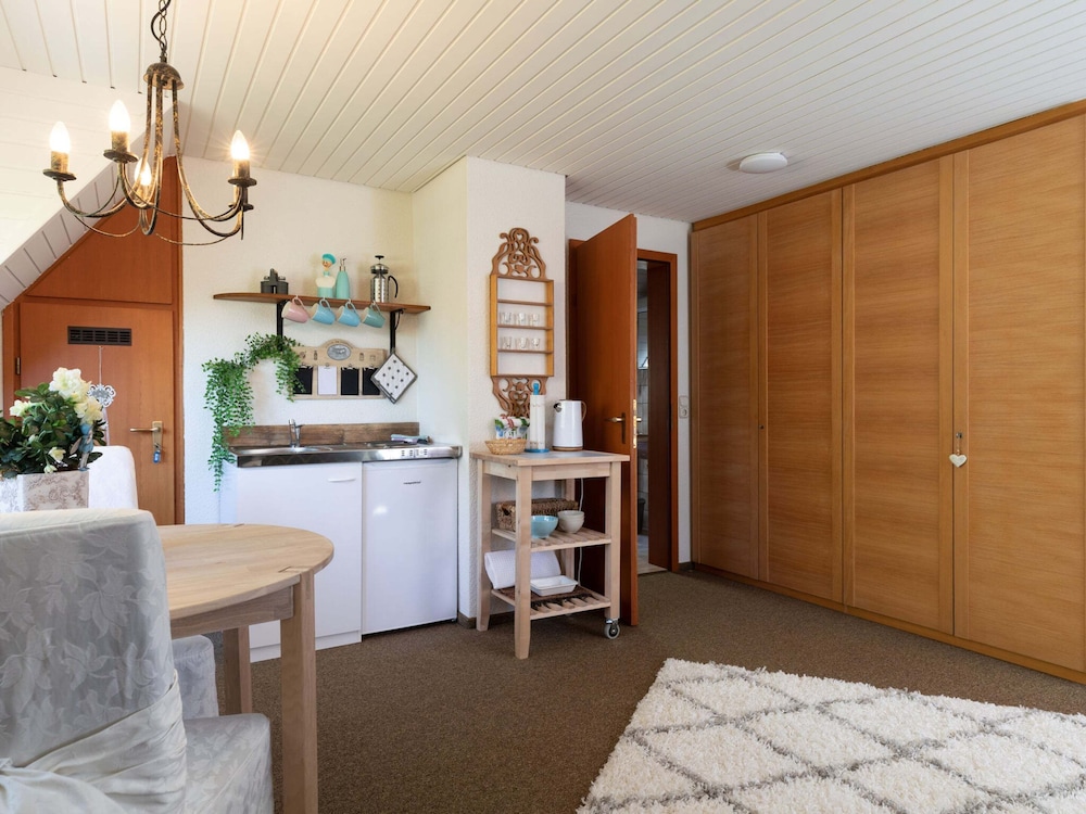 Charming Apartment in Weissenbrunn Near Forest