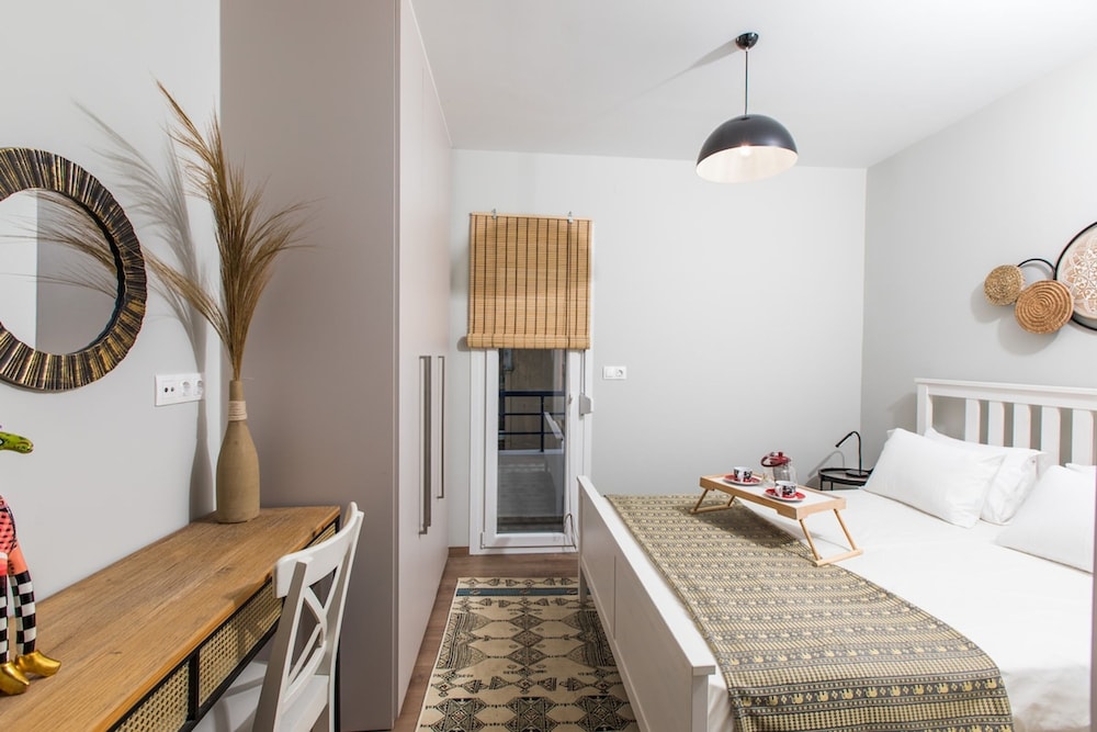Areti Seaview Residence