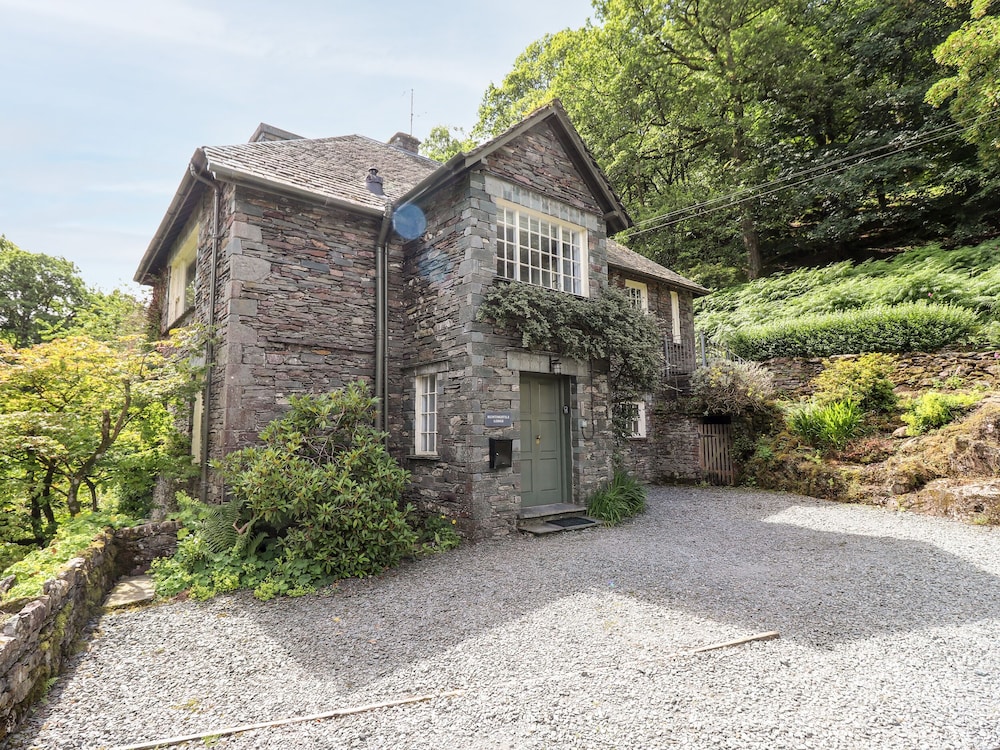 Huntingstile Lodge