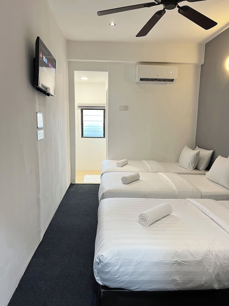 Quee Hotel
