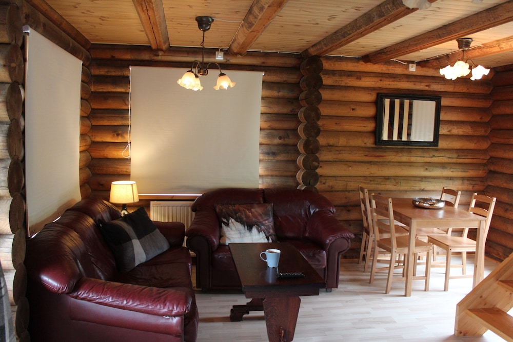 Akureyri Log Cottage