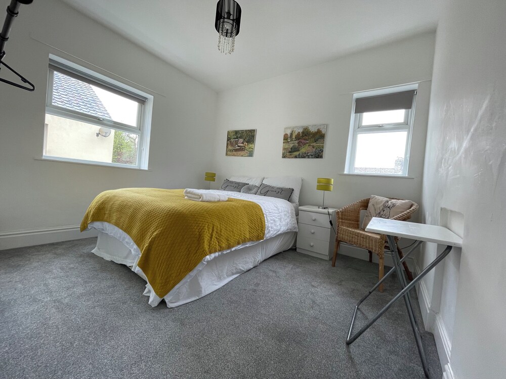 Golden Triangle Townhouse