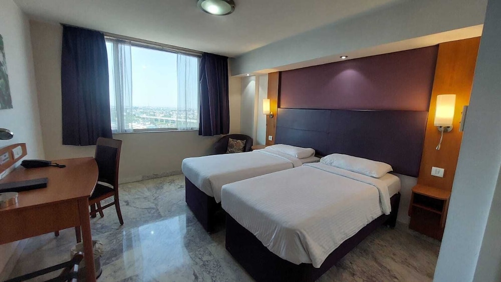 DEVENTURE HOTEL