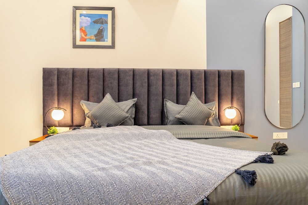 Housr 1RK & 1BHK Apartment Sector 28