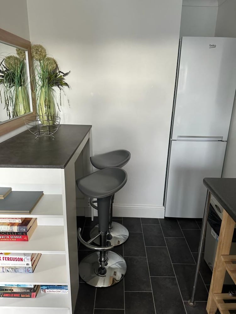 Black Door MALT-Huku Kwetu (Dunstable) view 3