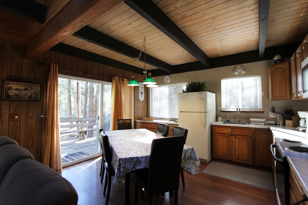 Hch0864 - Donner Cabin 3 Bedroom Home