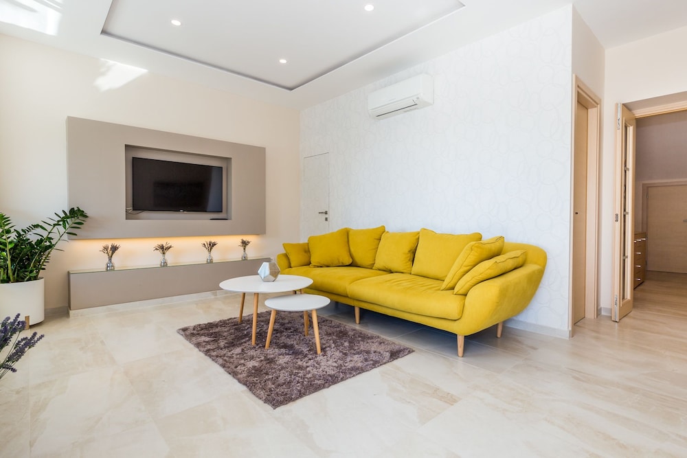 Apartments and Rooms Milcetic