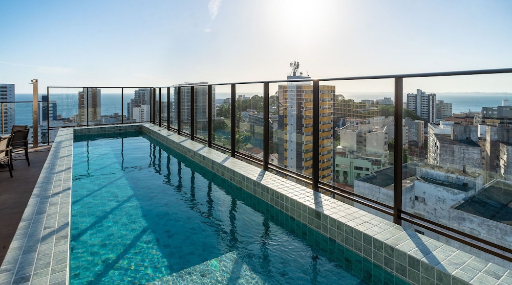 Units in Building With Swimming Pool in Barra-ssa - EUB