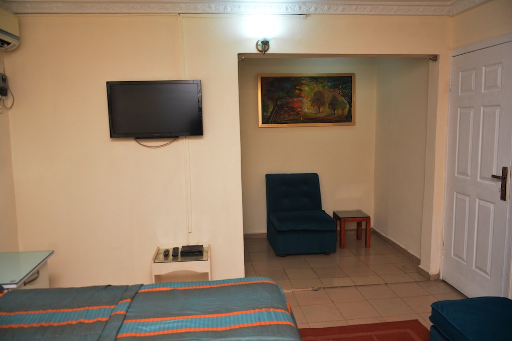 Flat 7 a and b